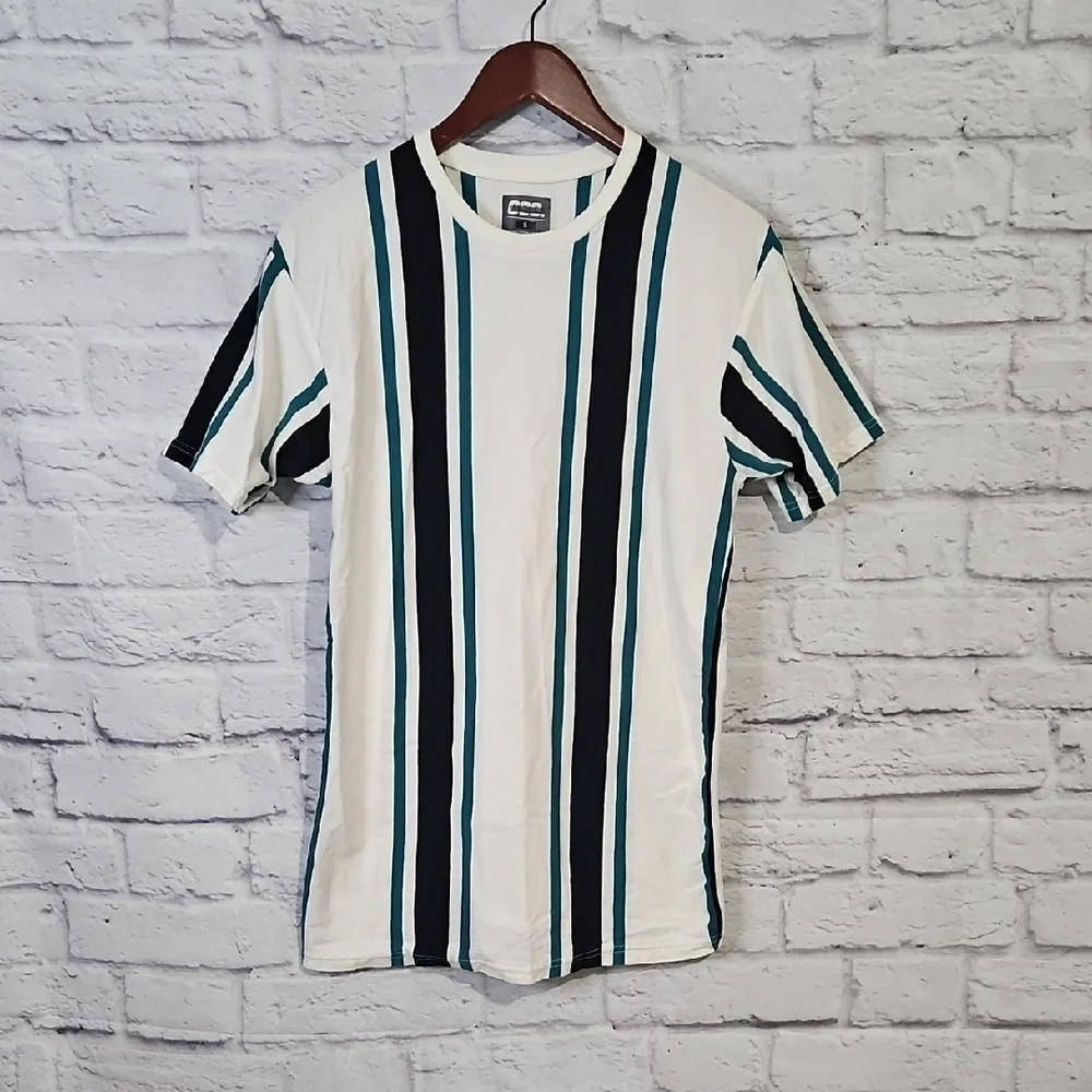 Classic White and Black Short Sleeve Tee